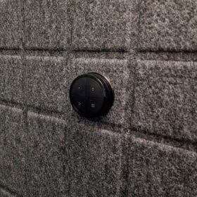 Round Bracket for Hue Tap Dial Switch – Black